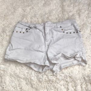 White jean shorts - needs new pants button